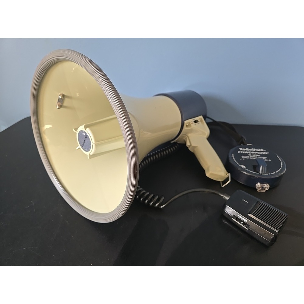 Radio Shack 10W Powerhorn Megaphone Handheld Microphone‎ Siren 32-2038A